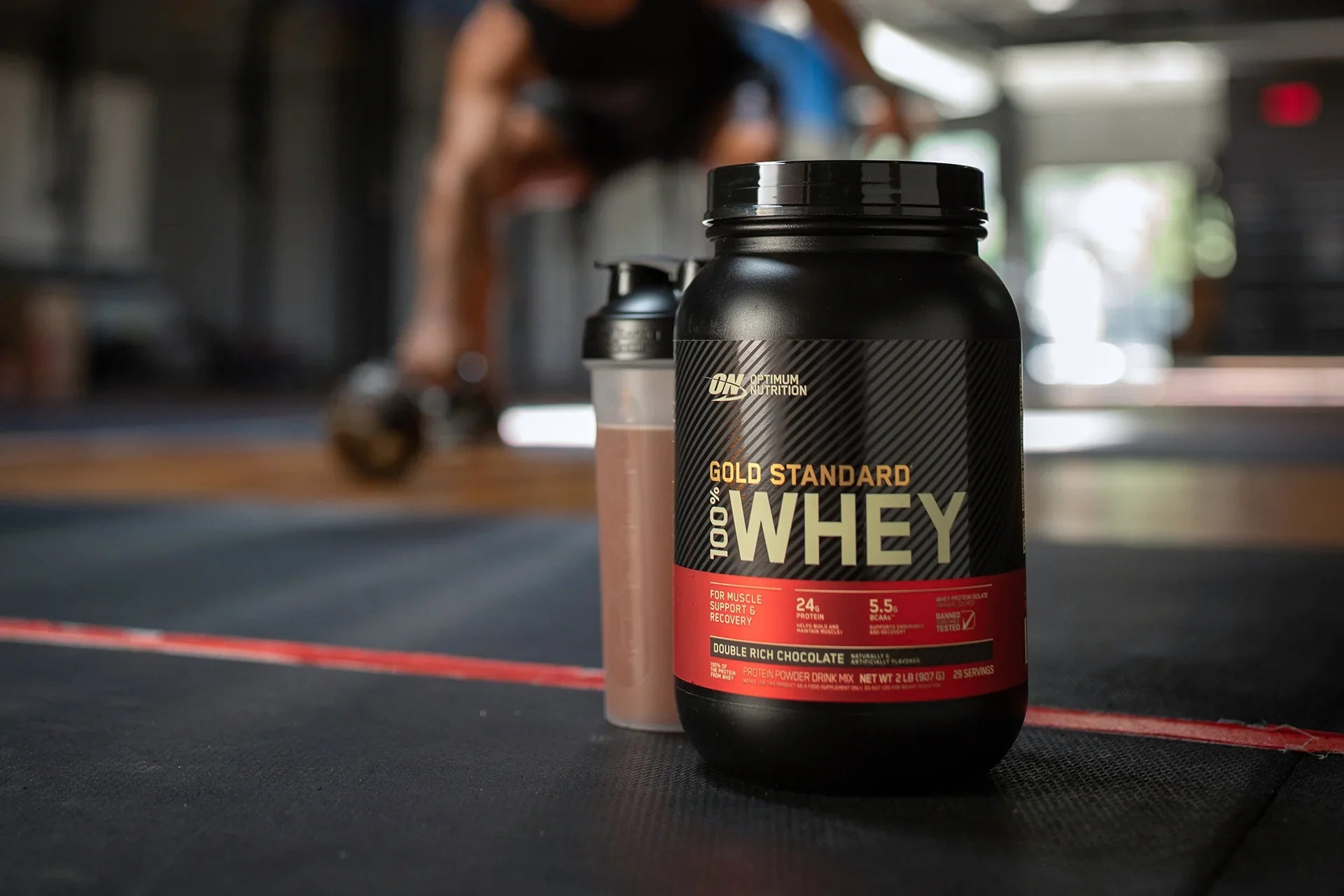 ON Gold Standard Whey + Shaker - In Gym, Athlete Image